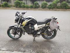 Yamaha FZs